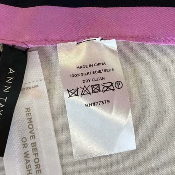 ANN TAYLOR Purple Square Floral Silk Scarf, Head Neck Shoulder NWT, sz 42"x42" - Picture 6 of 6